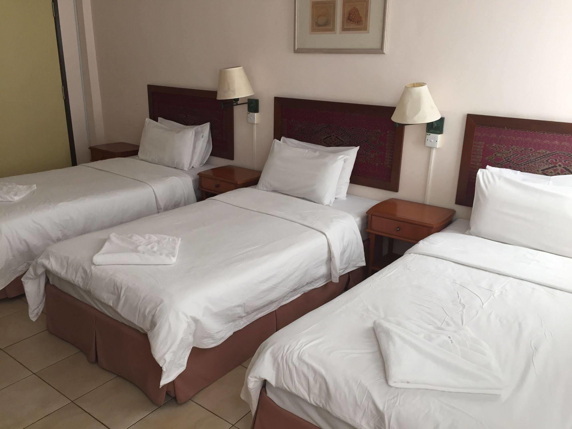 Seapark Condotel Hotel Kota Kinabalu Exterior foto